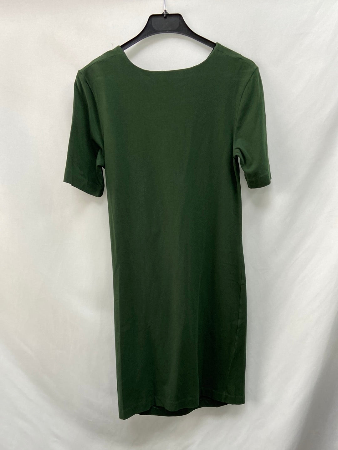 COS. Short green dress Ts