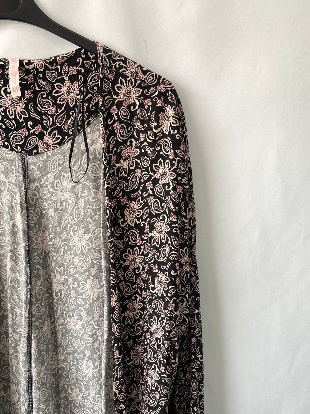 BERSHKA.Kimono flecos T.M