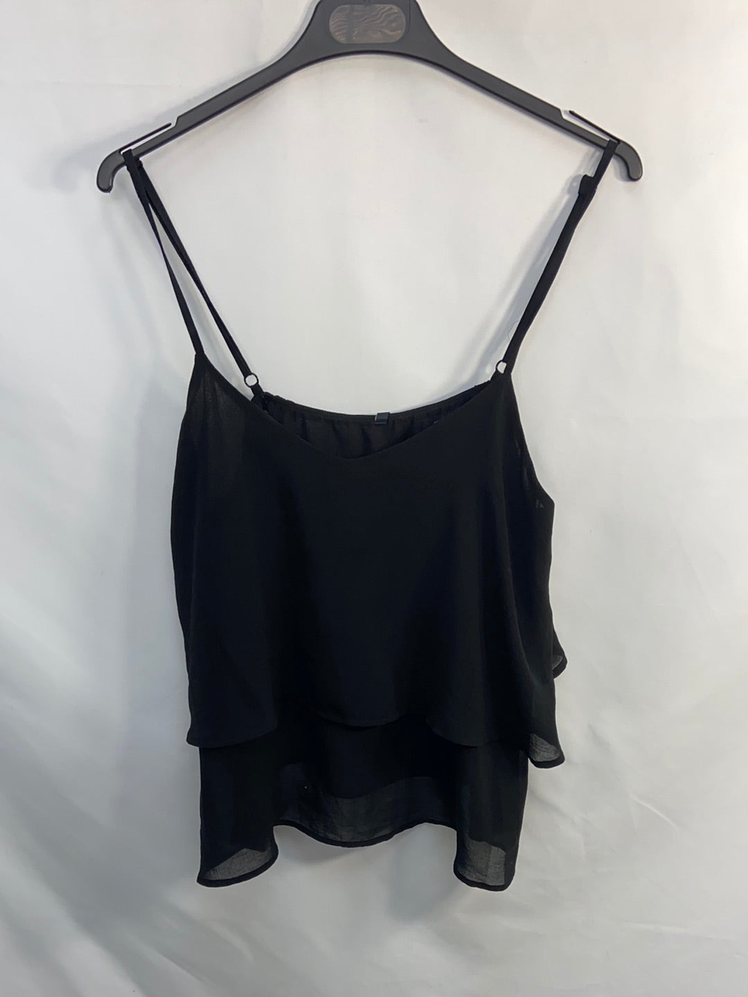 BERSHKA. Black strappy top TL