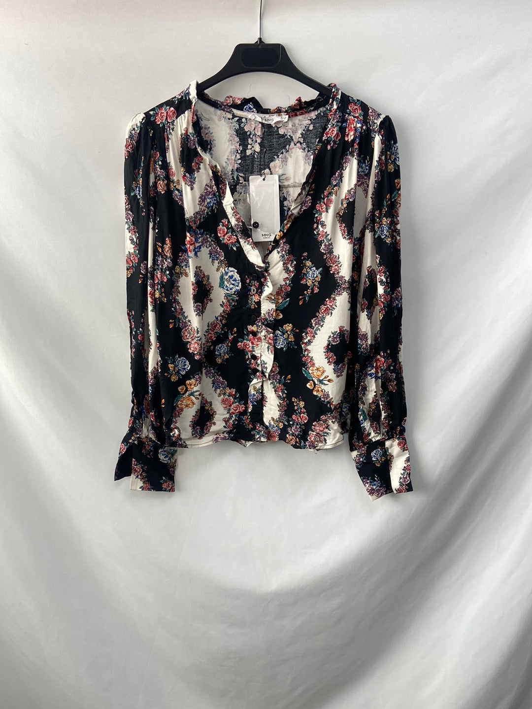 MANGO. Blusa M