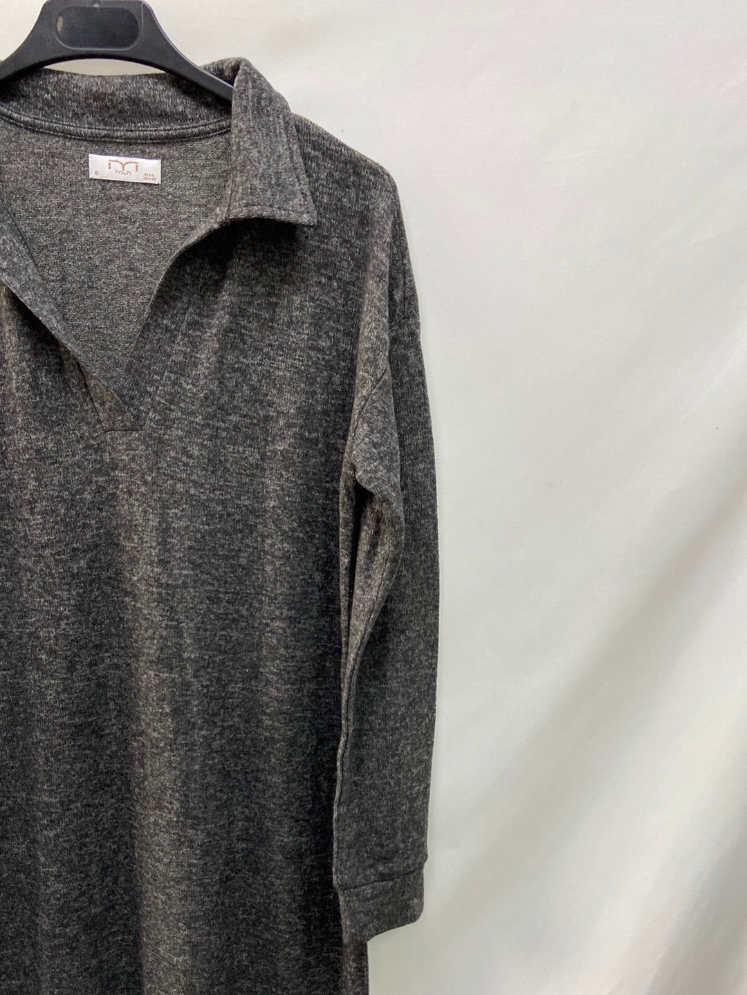 OTRAS.Vestido midi gris polero T.S