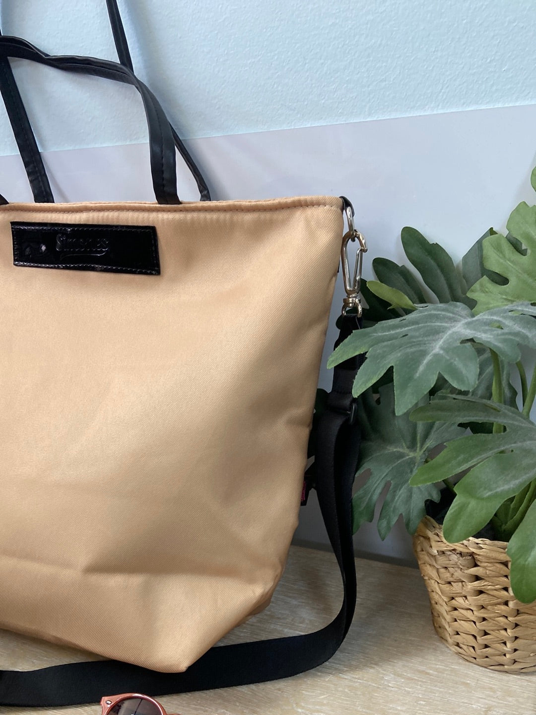 SIMONE. Maxi bag in beige and black fabric