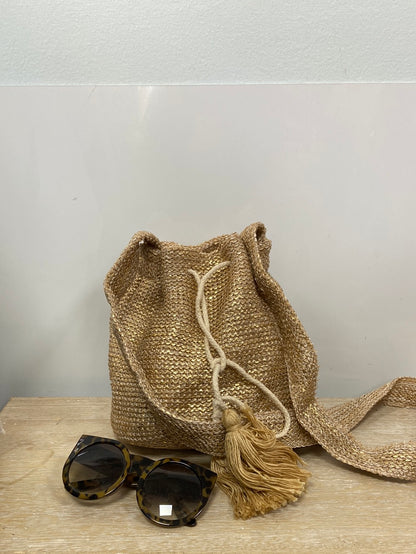 OTRAS.Bolso trenzado tipo saco