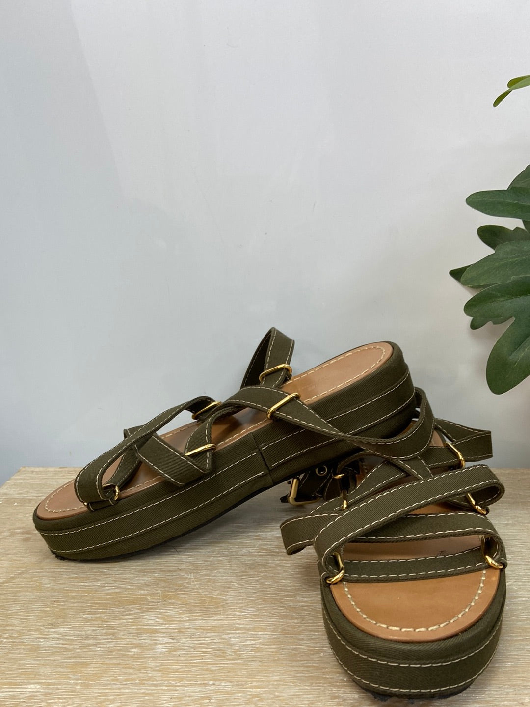 MARNI.Sandalias cuerdas tobillo T.39