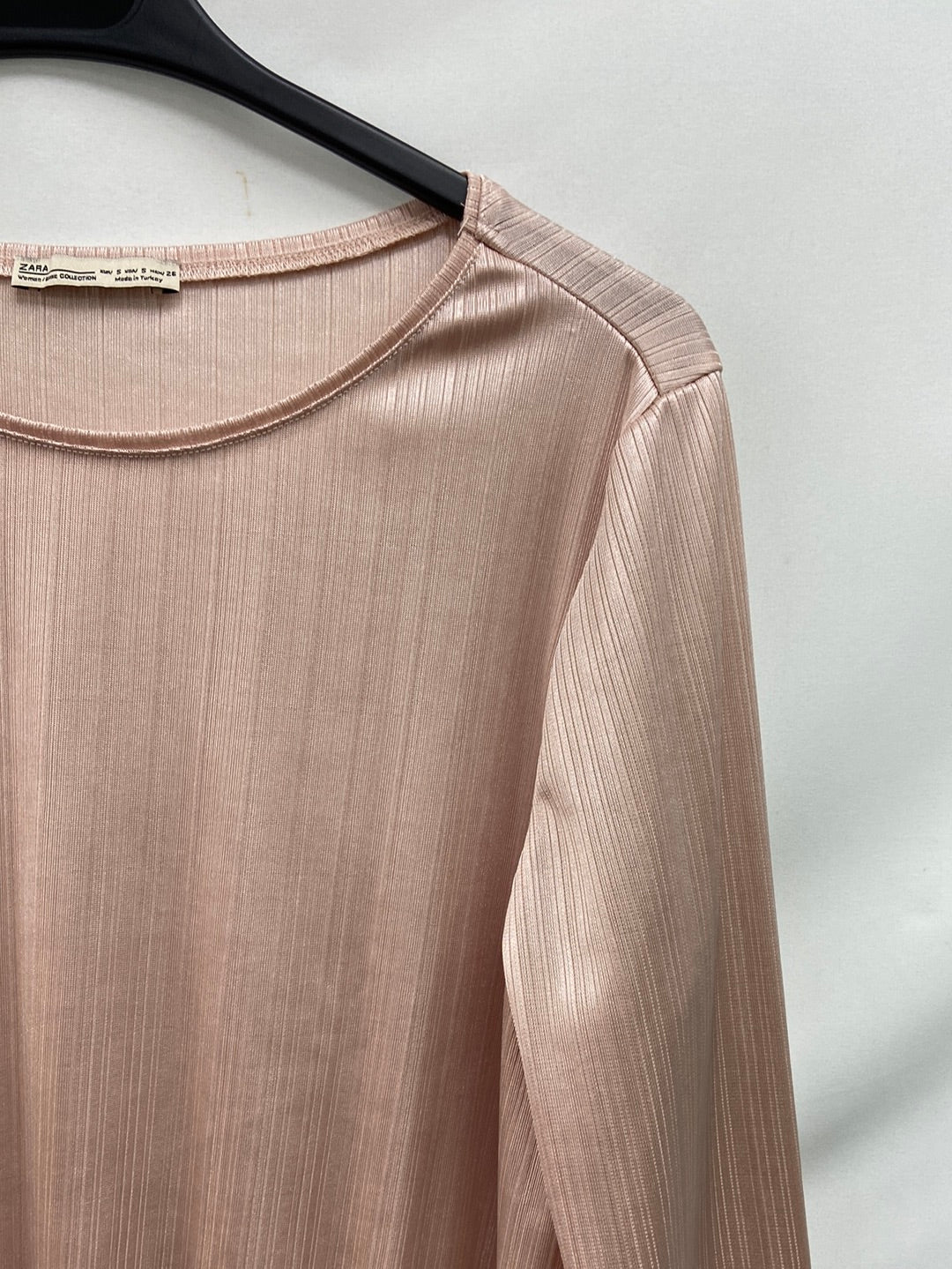 MarketZARA. Camiseta rosa efecto rayas T.s