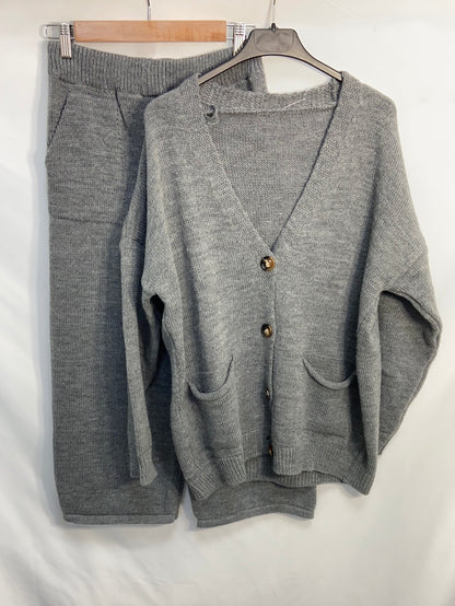 OTRAS. Chaqueta lana gris oversized T.s (m o l)