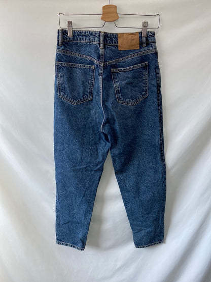 ZARA.Pantalones vaqueros T.38