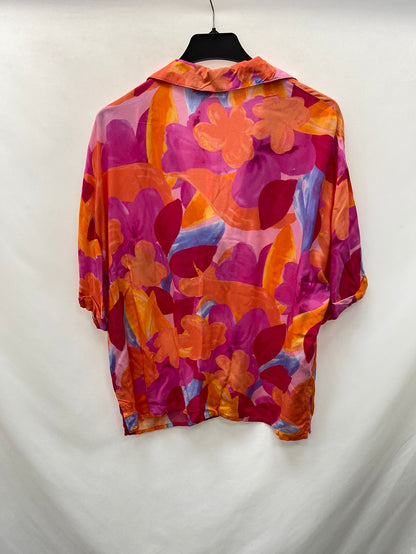 STRADIVARIUS.Camisa manga corta multiestampado T.L