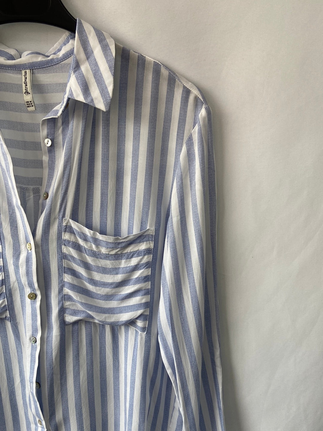 STRADIVARIUS. Light blue striped shirt TM