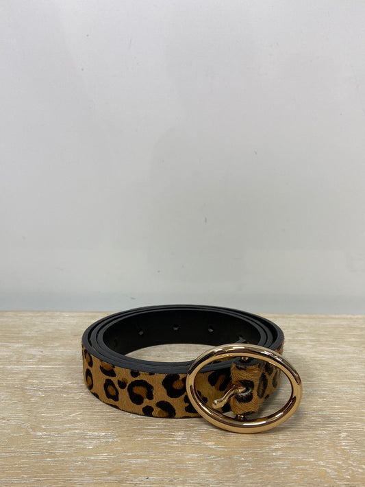 ZARA. Cinturón animal print de pelito  T.85