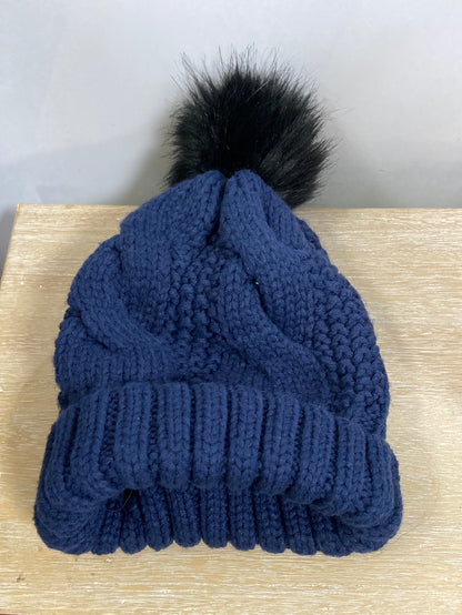 OTRAS.Gorro lana azul pompón