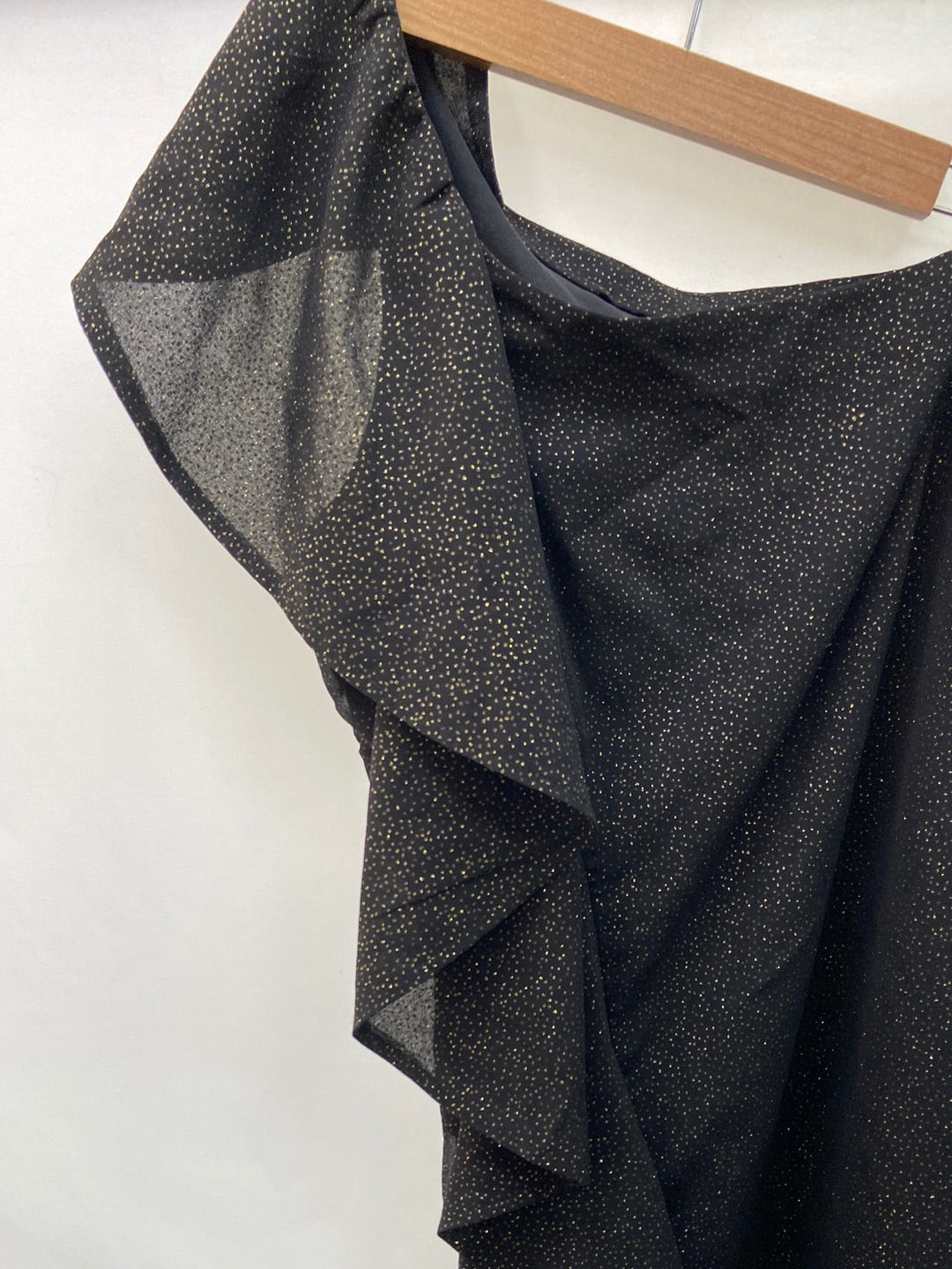 MANGO. Short asymmetrical dress Ts