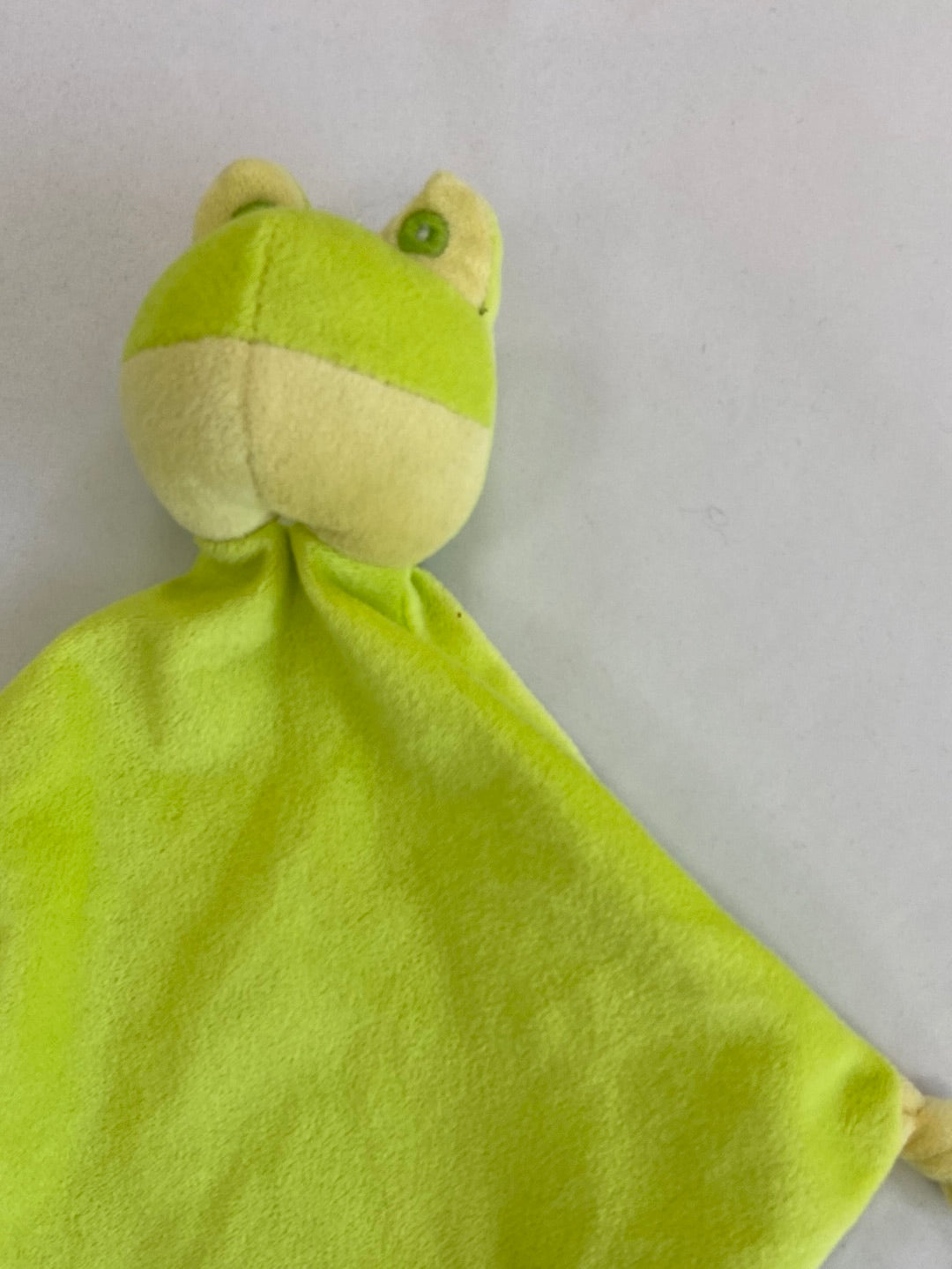 OTRAS. Dudu verde ranita