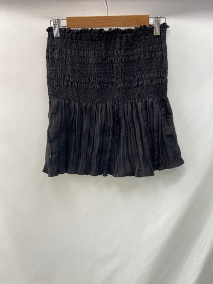 ZARA.Falda corta negra nido de abeja T.M